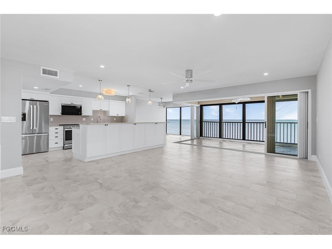 2721 W Gulf Drive #201 Sanibel FL 33957 2025011340 image13