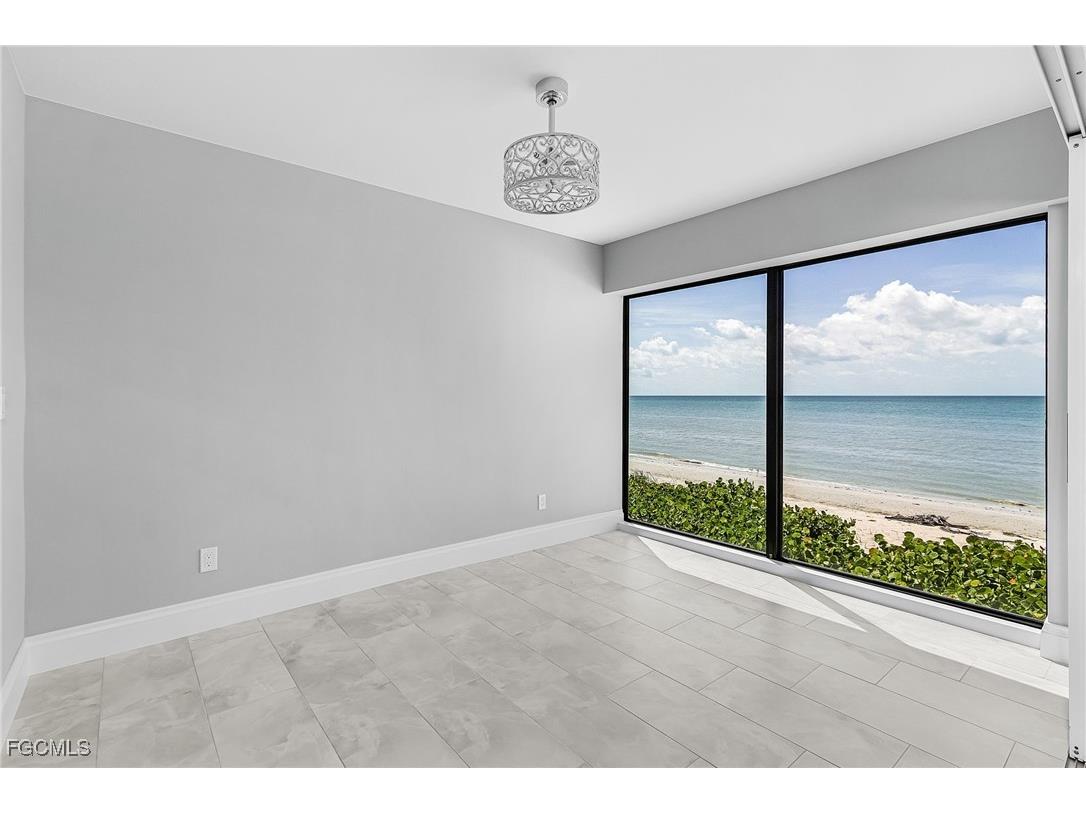 2721 W Gulf Drive #201 Sanibel FL 33957 2025011340 image20