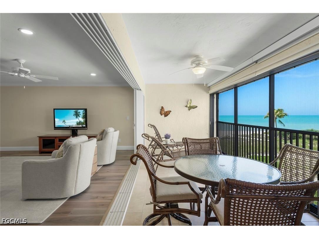2721 W Gulf Drive #205 Sanibel FL 33957 2026021769 image1