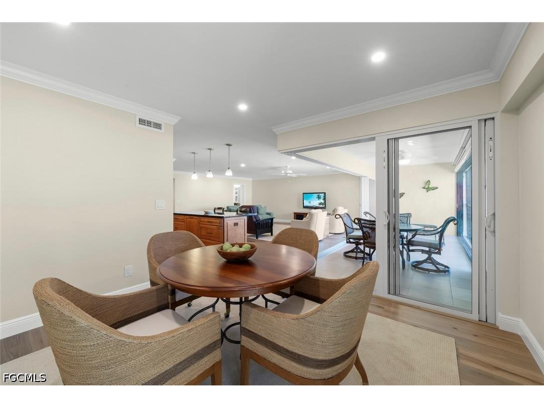 2721 W Gulf Drive #205 Sanibel FL 33957 2026021769 image10
