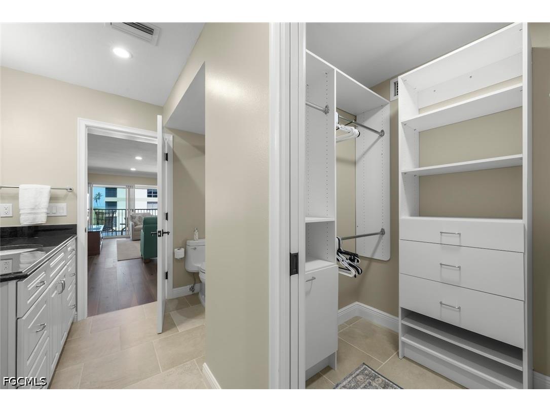 2721 W Gulf Drive #205 Sanibel FL 33957 2026021769 image24