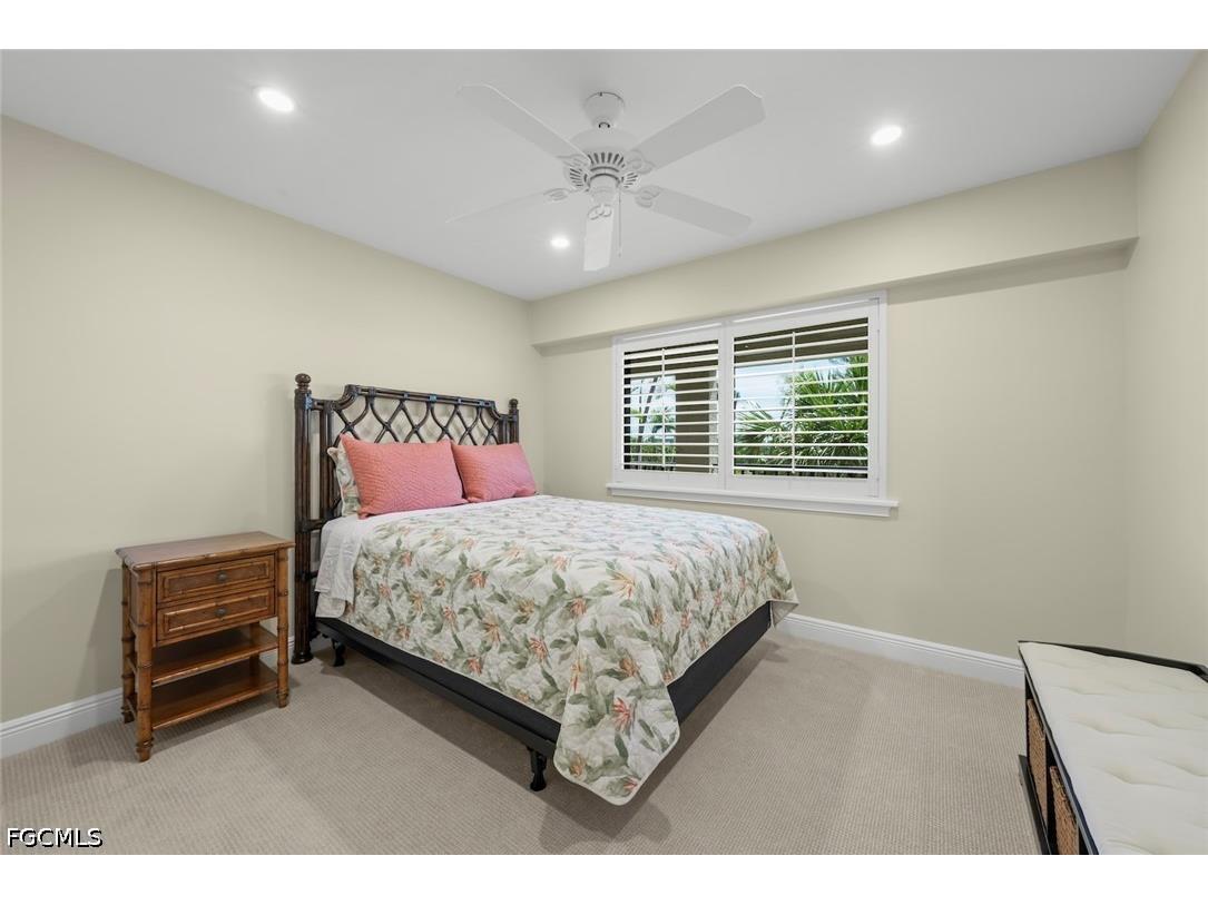 2721 W Gulf Drive #205 Sanibel FL 33957 2026021769 image27