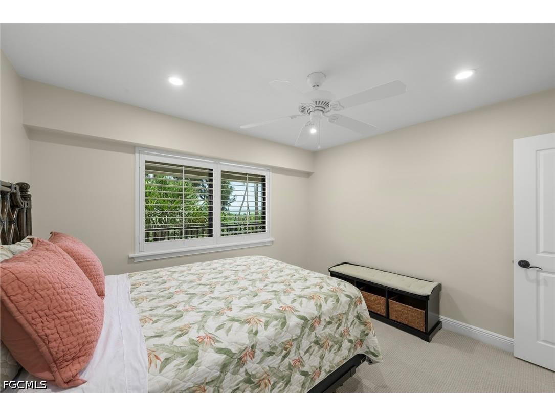 2721 W Gulf Drive #205 Sanibel FL 33957 2026021769 image28