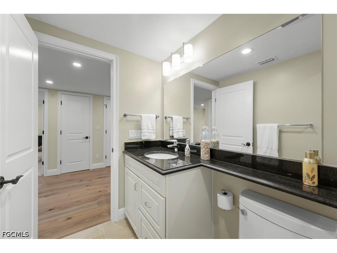 2721 W Gulf Drive #205 Sanibel FL 33957 2026021769 image31