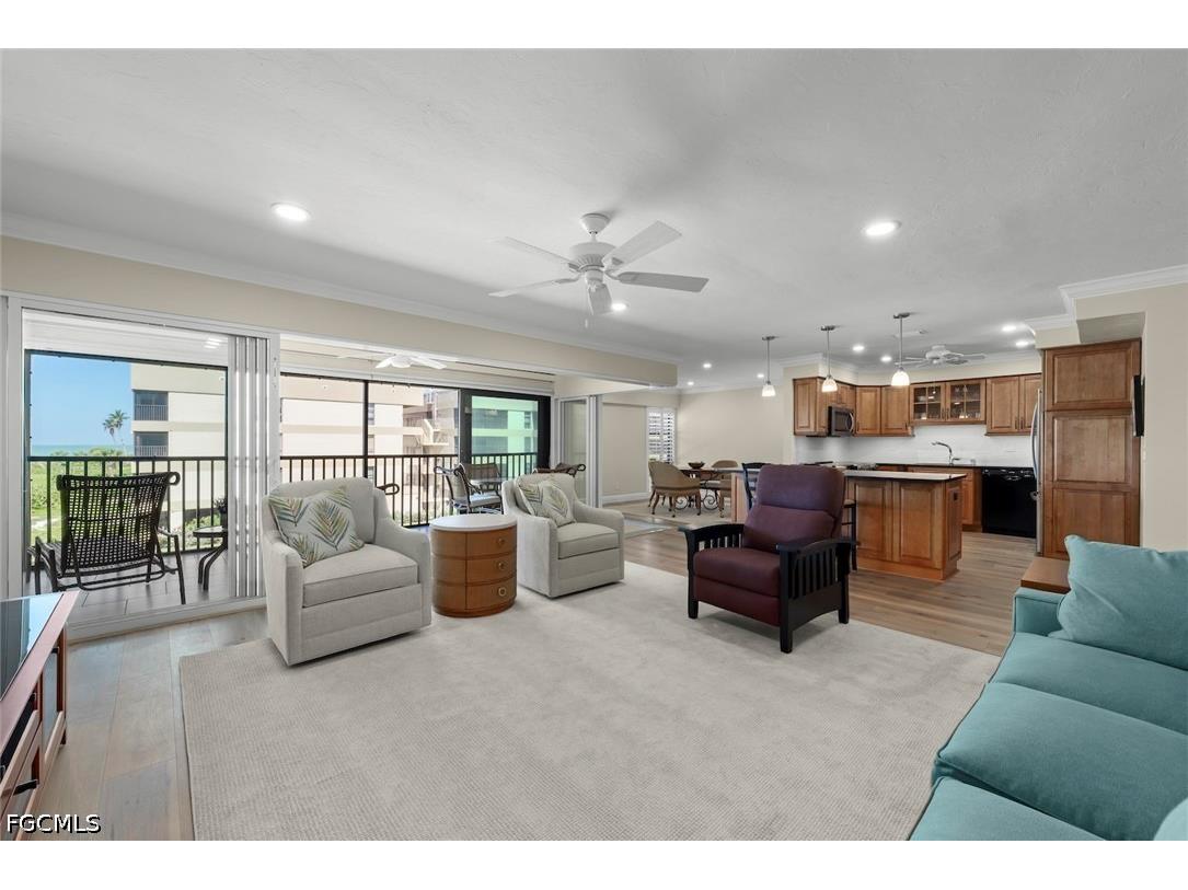 2721 W Gulf Drive #205 Sanibel FL 33957 2026021769 image4