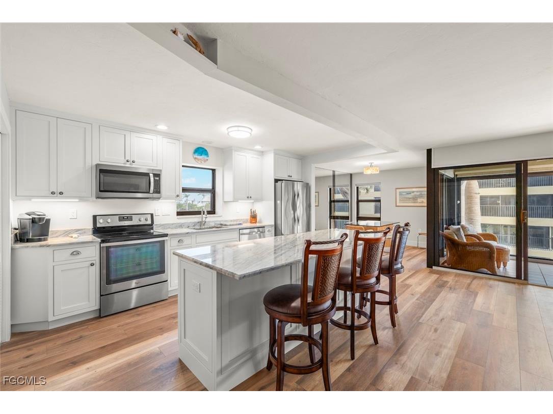 2721 W Gulf Drive #212 Sanibel FL 33957 2025021221 image10