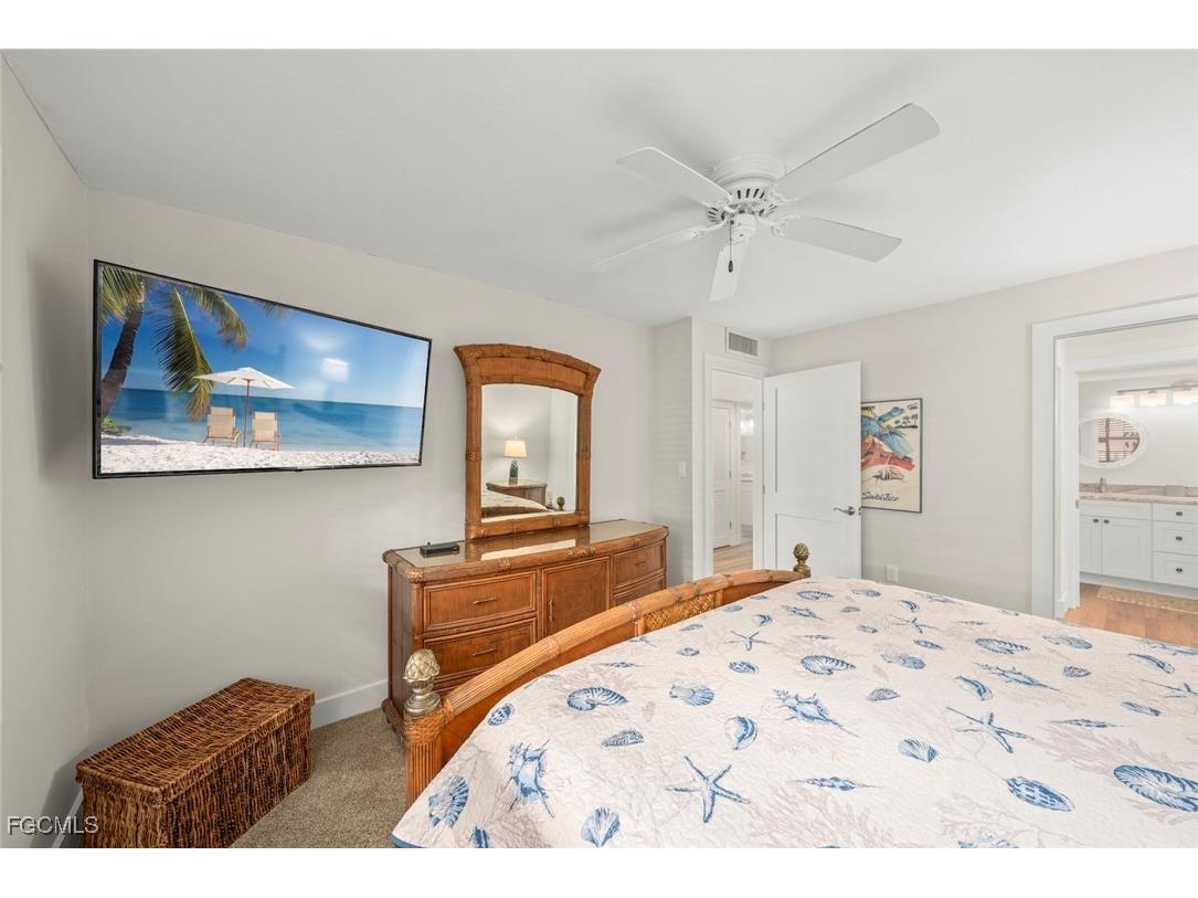 2721 W Gulf Drive #212 Sanibel FL 33957 2025021221 image12