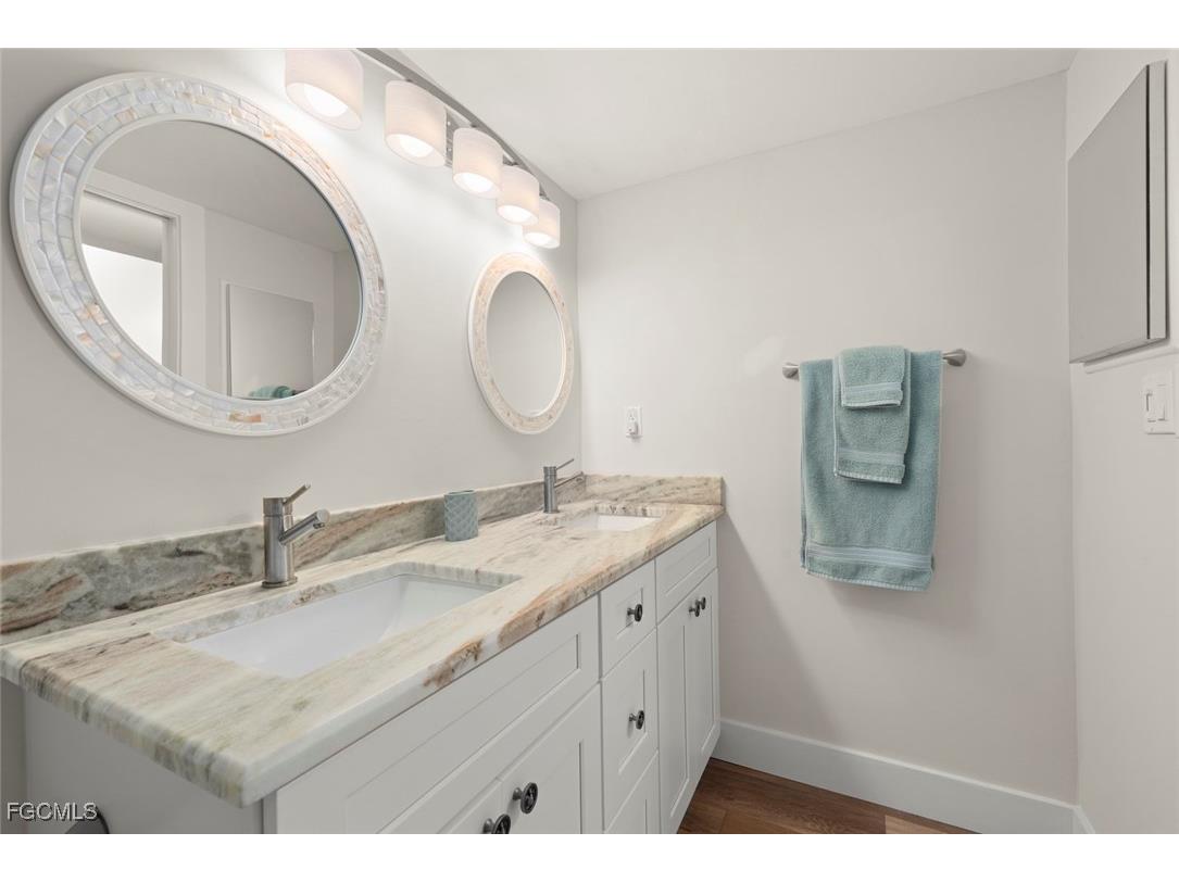 2721 W Gulf Drive #212 Sanibel FL 33957 2025021221 image15