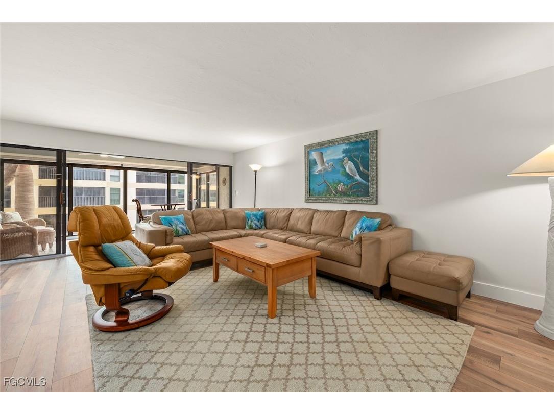 2721 W Gulf Drive #212 Sanibel FL 33957 2025021221 image3