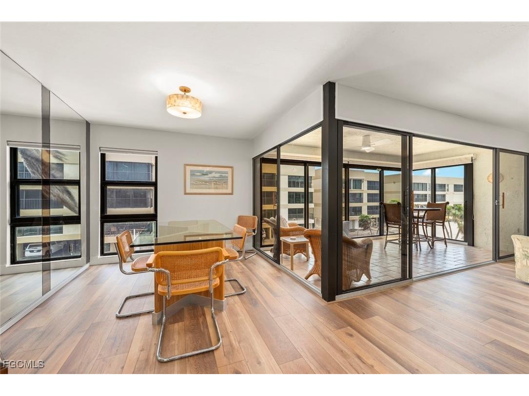 2721 W Gulf Drive #212 Sanibel FL 33957 2025021221 image7