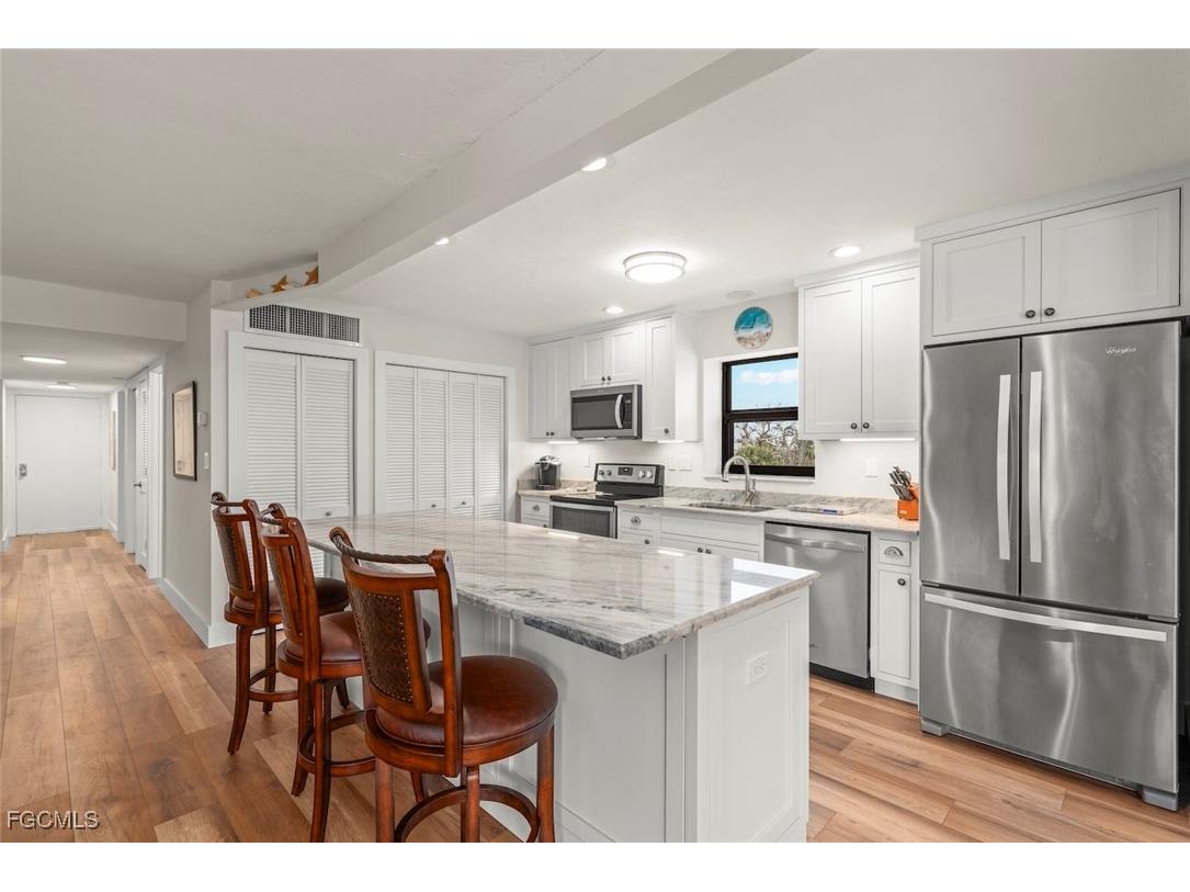 2721 W Gulf Drive #212 Sanibel FL 33957 2025021221 image8