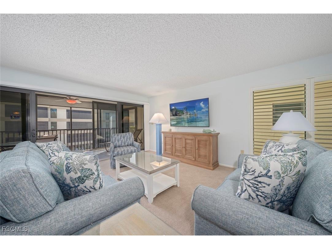 2721 W Gulf Drive #213 Sanibel FL 33957 2025017176 image1