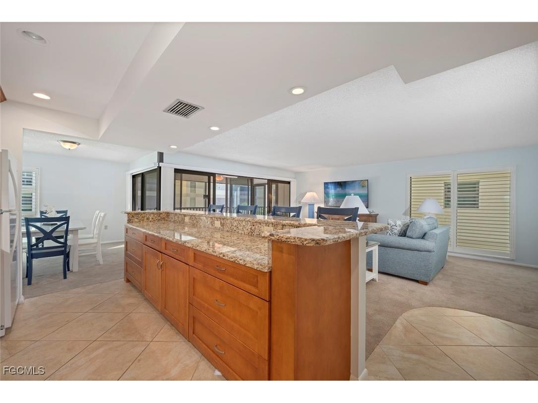 2721 W Gulf Drive #213 Sanibel FL 33957 2025017176 image13