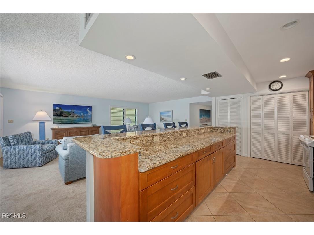 2721 W Gulf Drive #213 Sanibel FL 33957 2025017176 image14