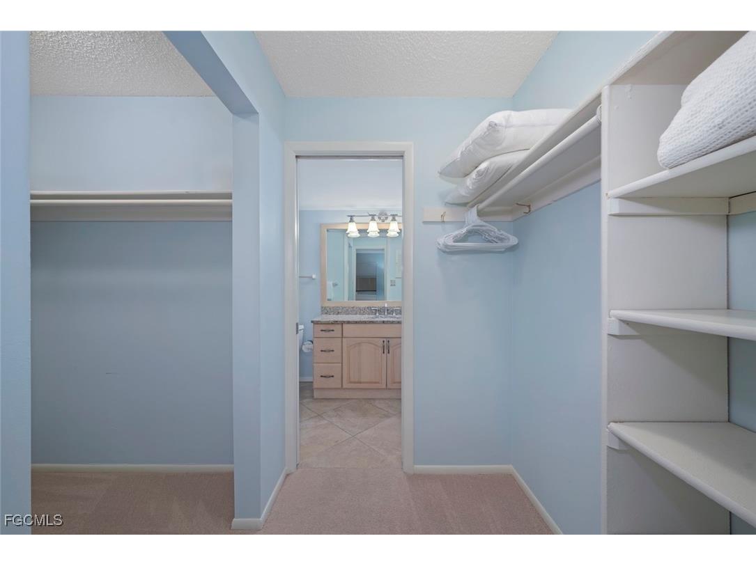 2721 W Gulf Drive #213 Sanibel FL 33957 2025017176 image28