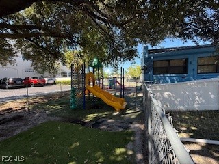 2722 SE Santa Barbara Place Cape Coral FL 33904 2025015173 image14