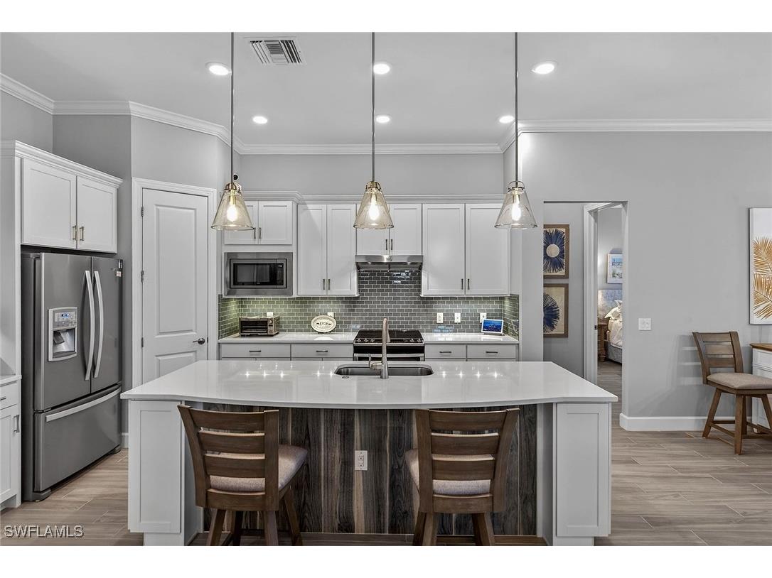 2723 Amaranda Court Naples FL 34114 225083870 image3