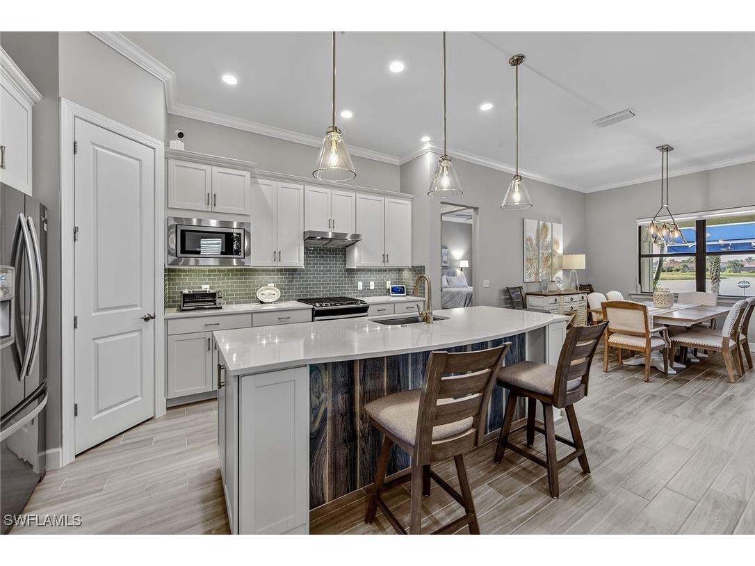 2723 Amaranda Court Naples FL 34114 225083870 image6