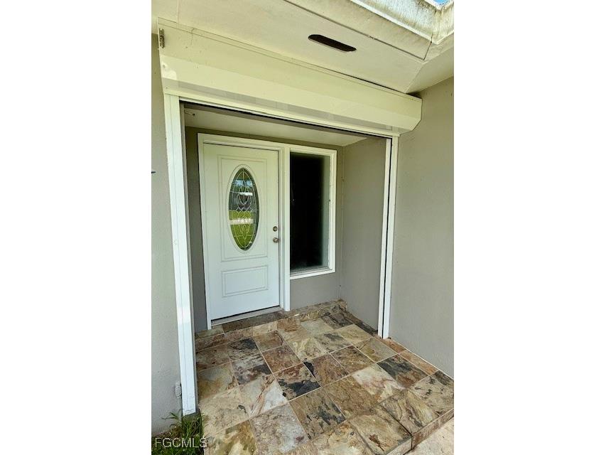 2723 SE 16th Place Cape Coral FL 33904 2025011402 image2