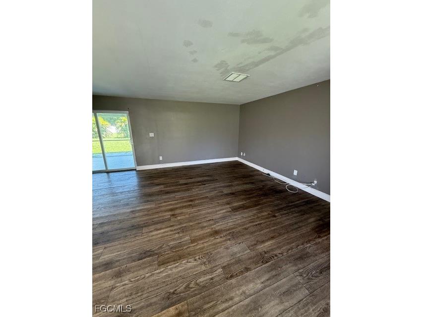 2723 SE 16th Place Cape Coral FL 33904 2025011402 image3