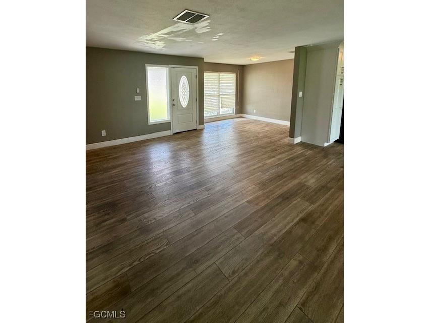 2723 SE 16th Place Cape Coral FL 33904 2025011402 image4