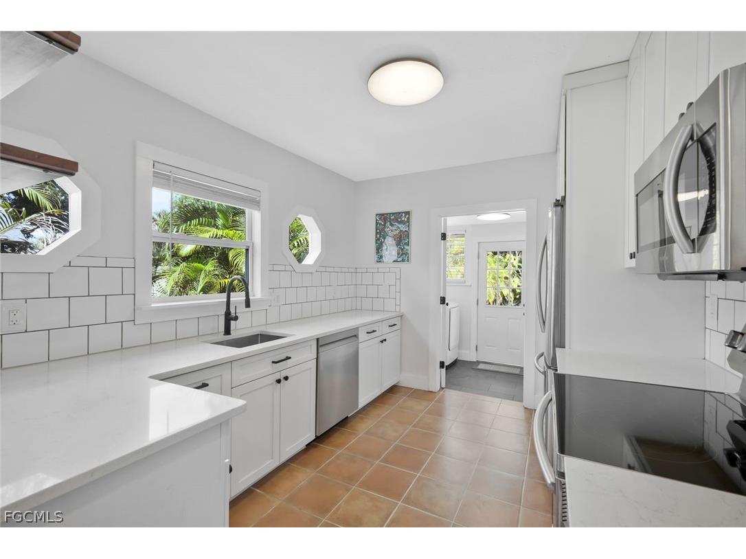 2723 Second Street Fort Myers FL 33916 2026011504 image10