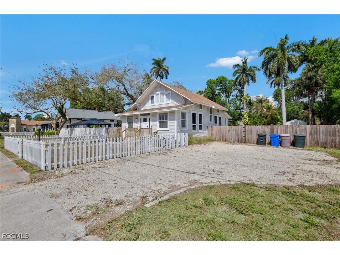 2723 Second Street Fort Myers FL 33916 2026011504 image32