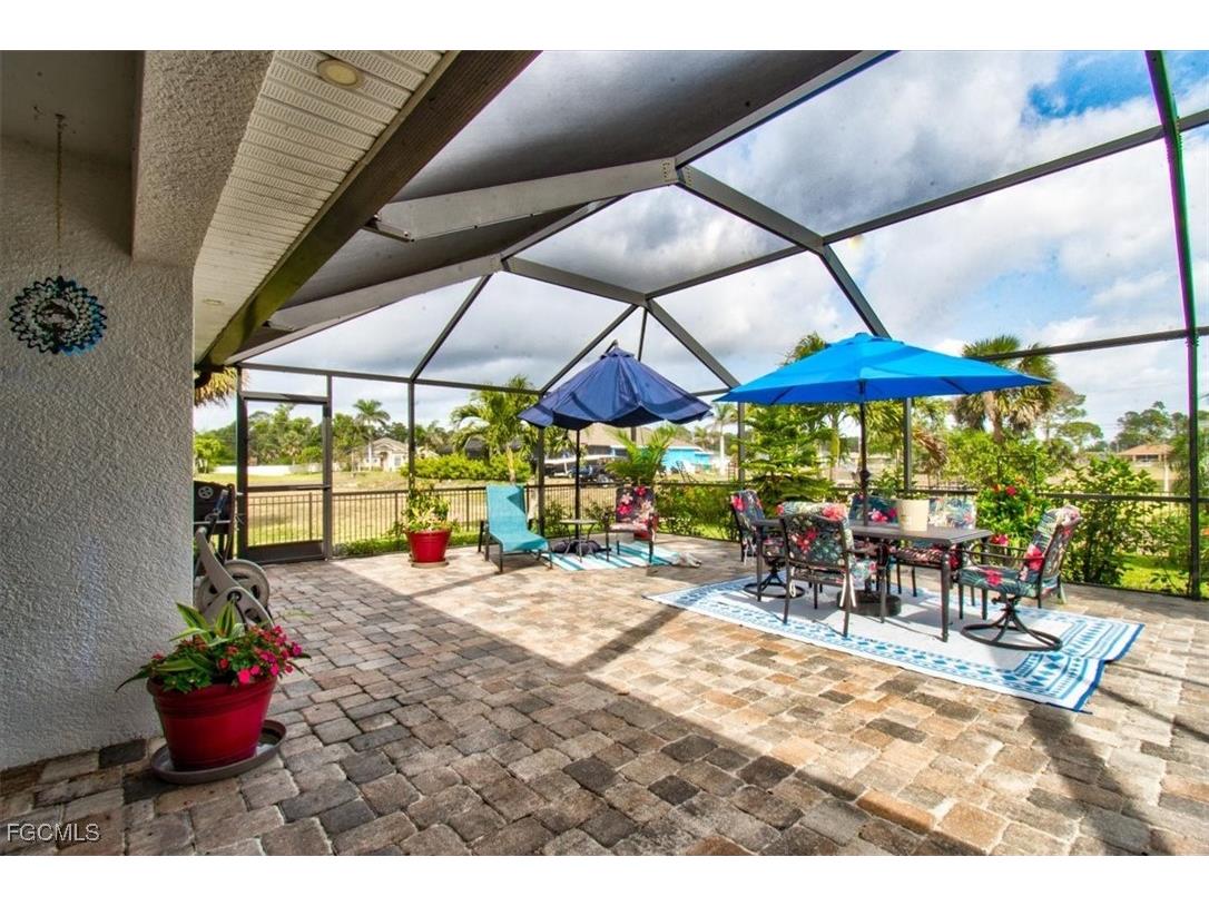 2723 Van Buren Parkway Cape Coral FL 33993 2026000441 image4