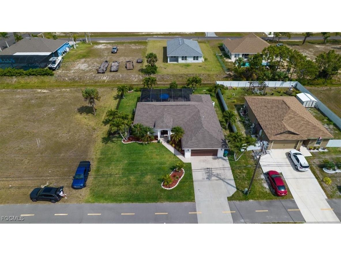 2723 Van Buren Parkway Cape Coral FL 33993 2026000441 image40