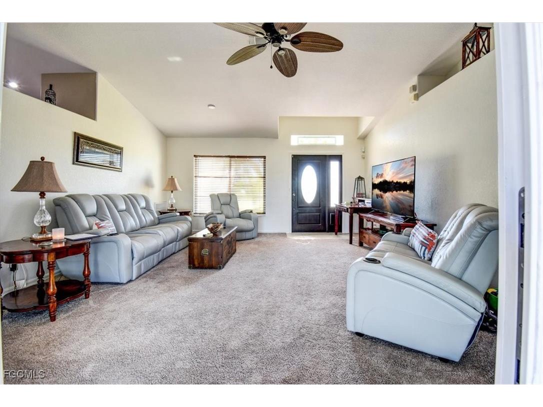 2723 Van Buren Parkway Cape Coral FL 33993 2026000441 image9