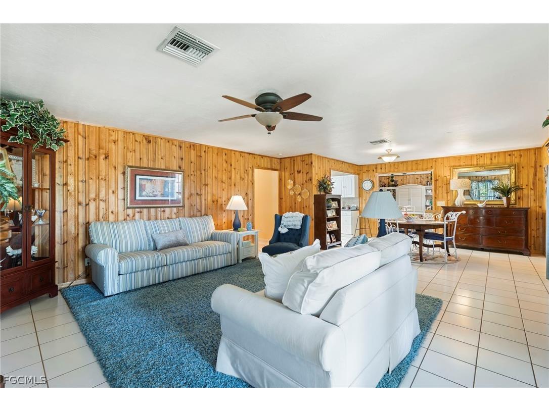 2724 3rd Street SW Lehigh Acres FL 33976 2026007758 image4