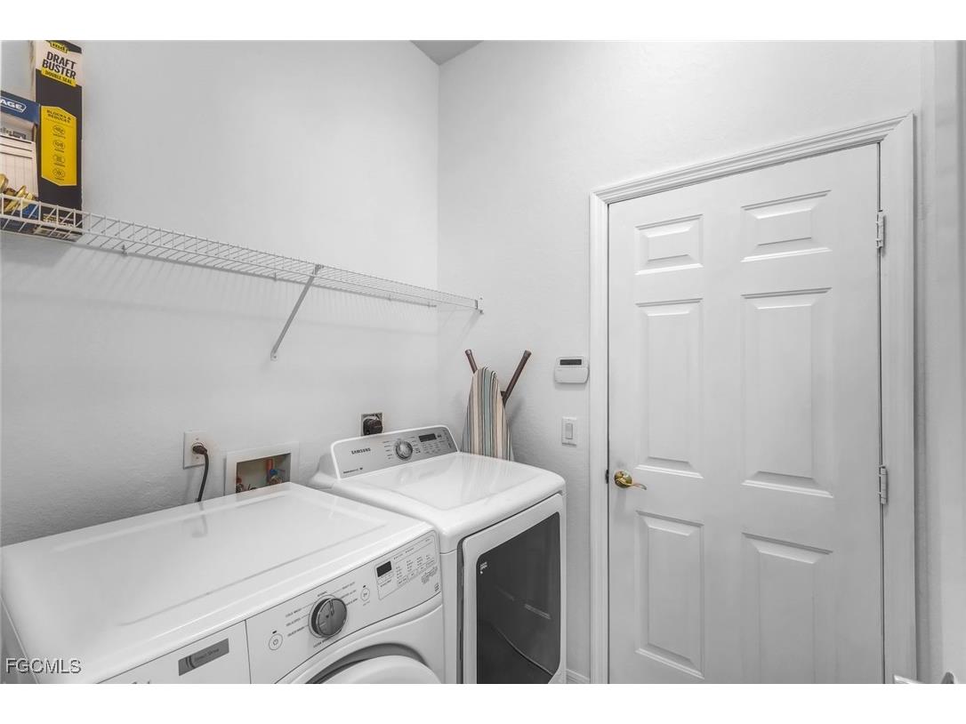 2724 Blue Cypress Lake Court Cape Coral FL 33909 2025013631 image24