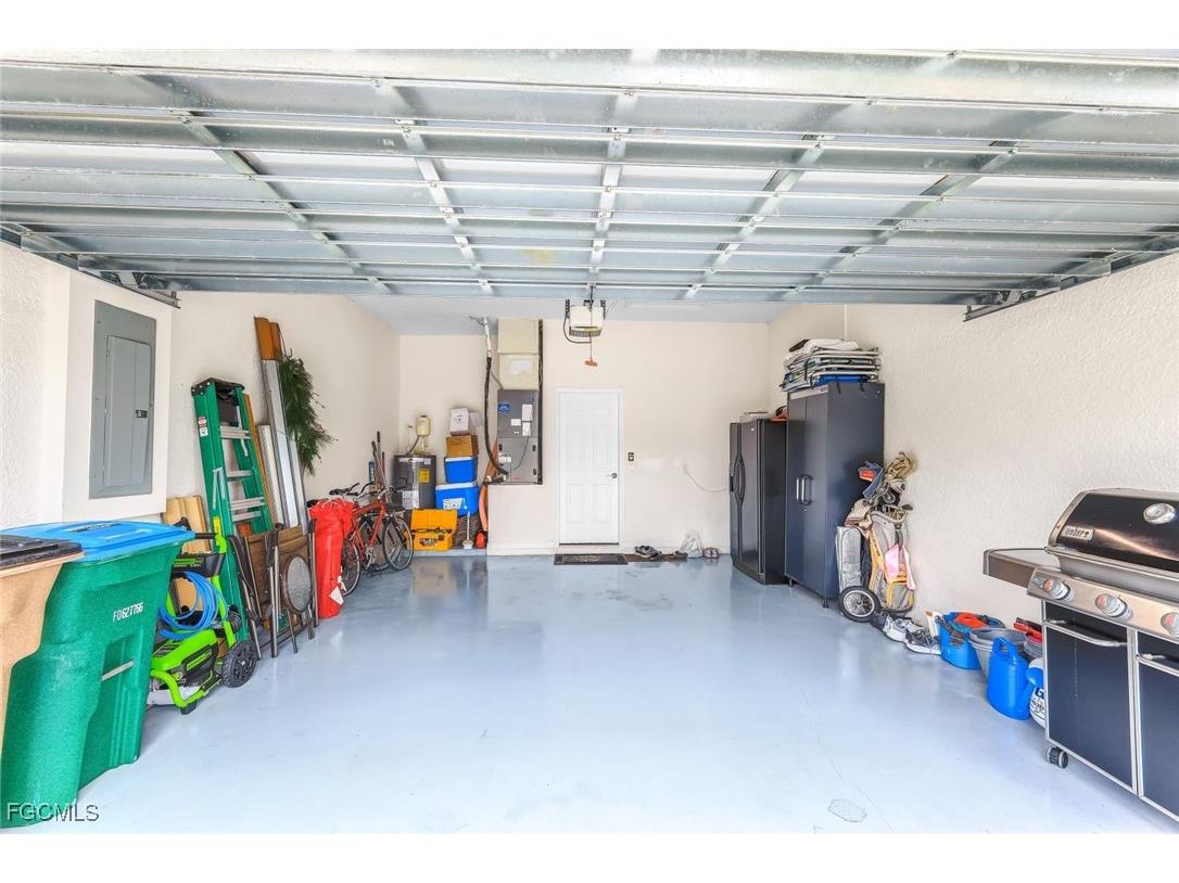 2724 Blue Cypress Lake Court Cape Coral FL 33909 2025013631 image25