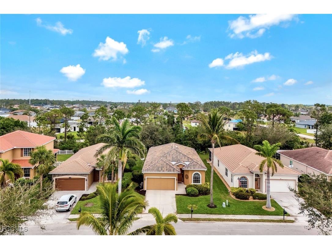 2724 Blue Cypress Lake Court Cape Coral FL 33909 2025013631 image34