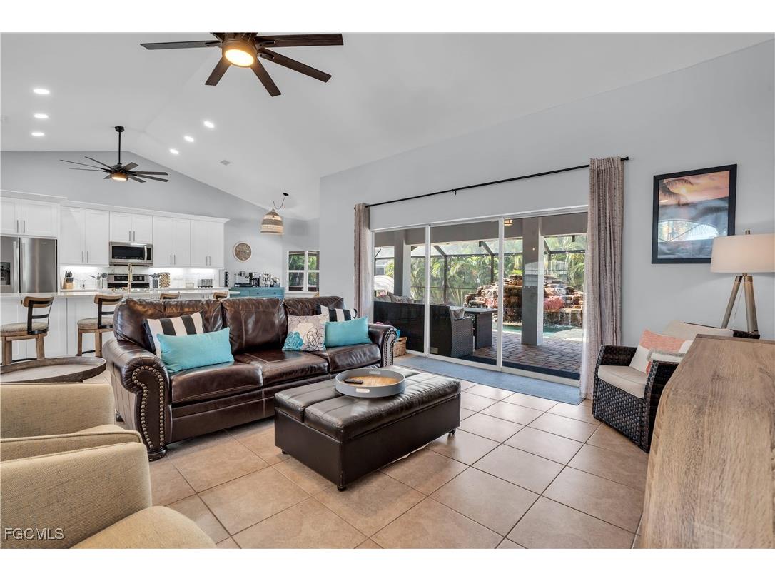 2724 Cape Coral Parkway W Cape Coral FL 33914 2025021453 image11