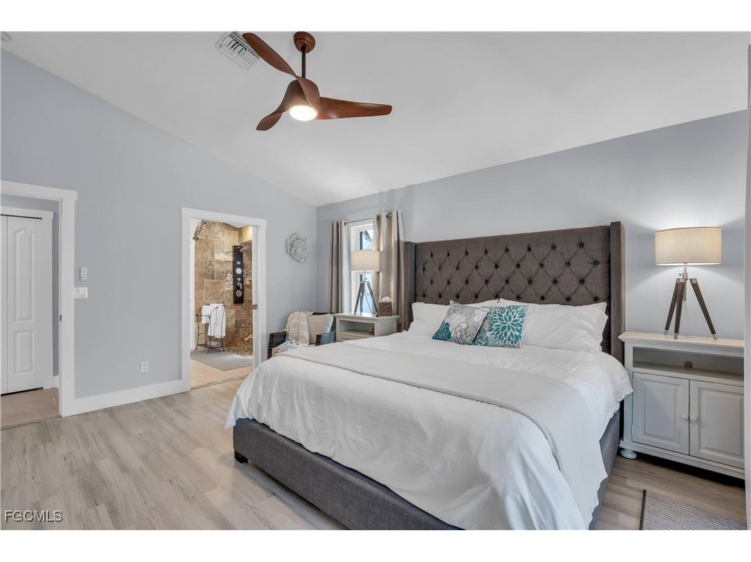 2724 Cape Coral Parkway W Cape Coral FL 33914 2025021453 image16