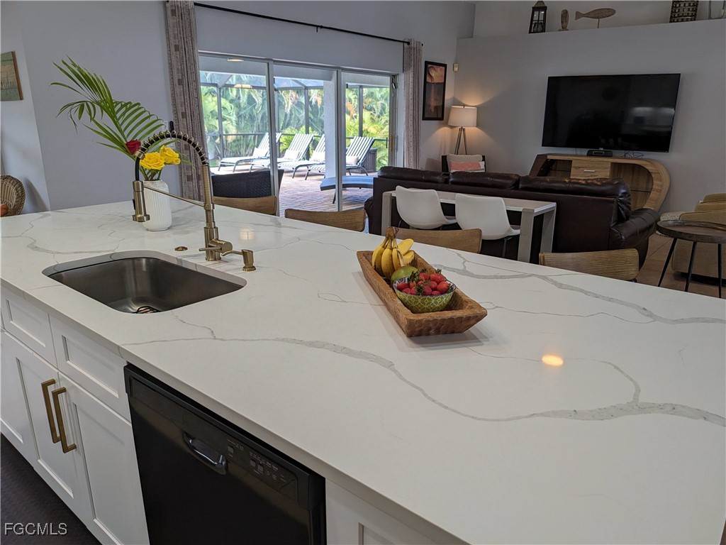 2724 Cape Coral Parkway W Cape Coral FL 33914 2025021453 image35