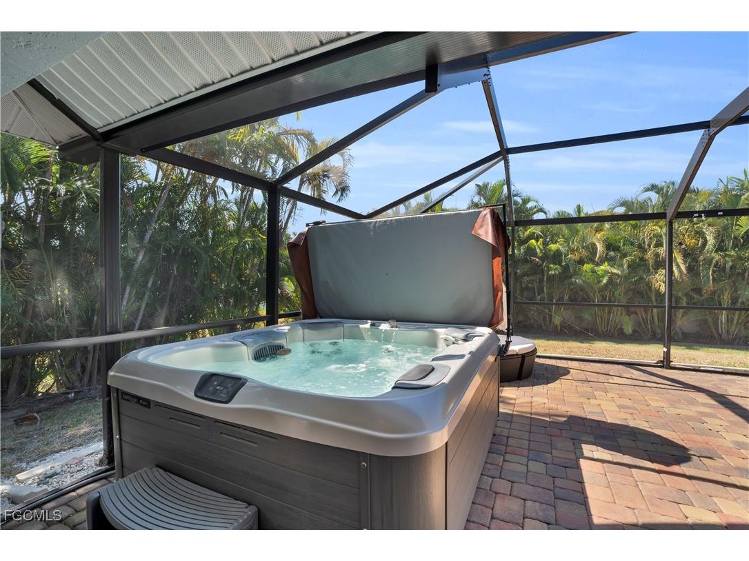 2724 Cape Coral Parkway W Cape Coral FL 33914 2026002525 image22