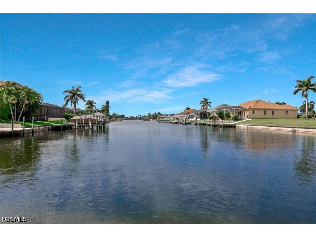 2724 Gleason Parkway Cape Coral FL 33914 2026008183 image4