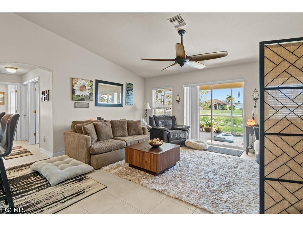 2724 NW 21st Terrace Cape Coral FL 33993 2026020240 image13