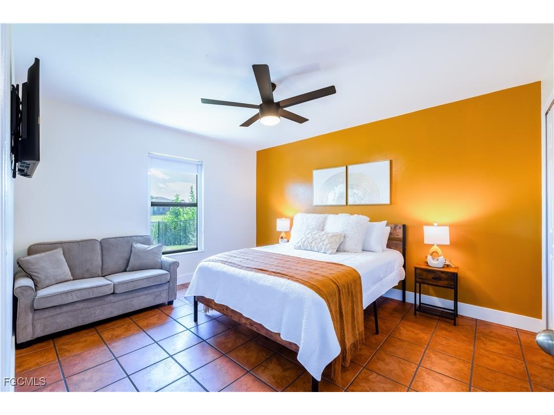 2724 SW 1st Terrace Cape Coral FL 33991 224098910 image18