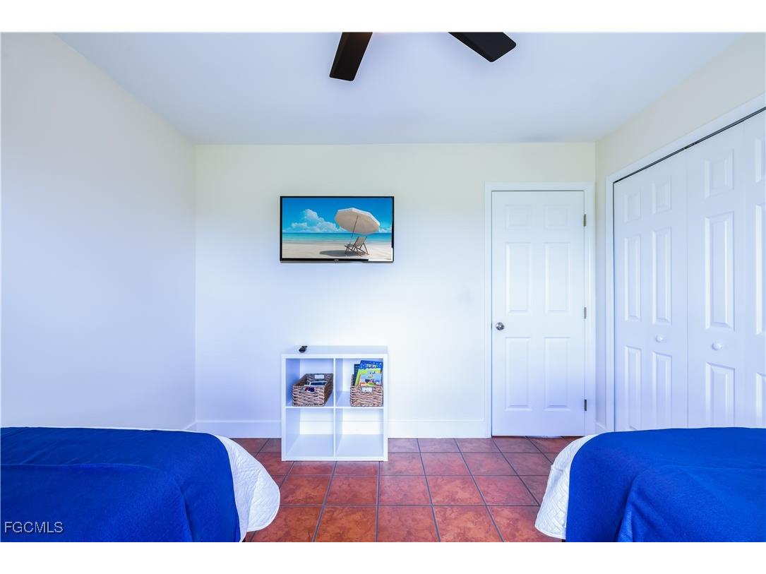 2724 SW 1st Terrace Cape Coral FL 33991 224098910 image20