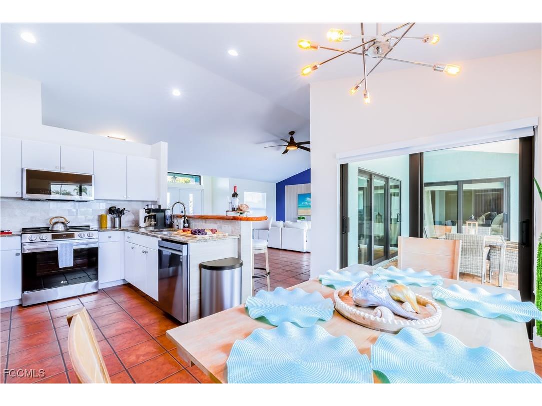 2724 SW 1st Terrace Cape Coral FL 33991 224098910 image25