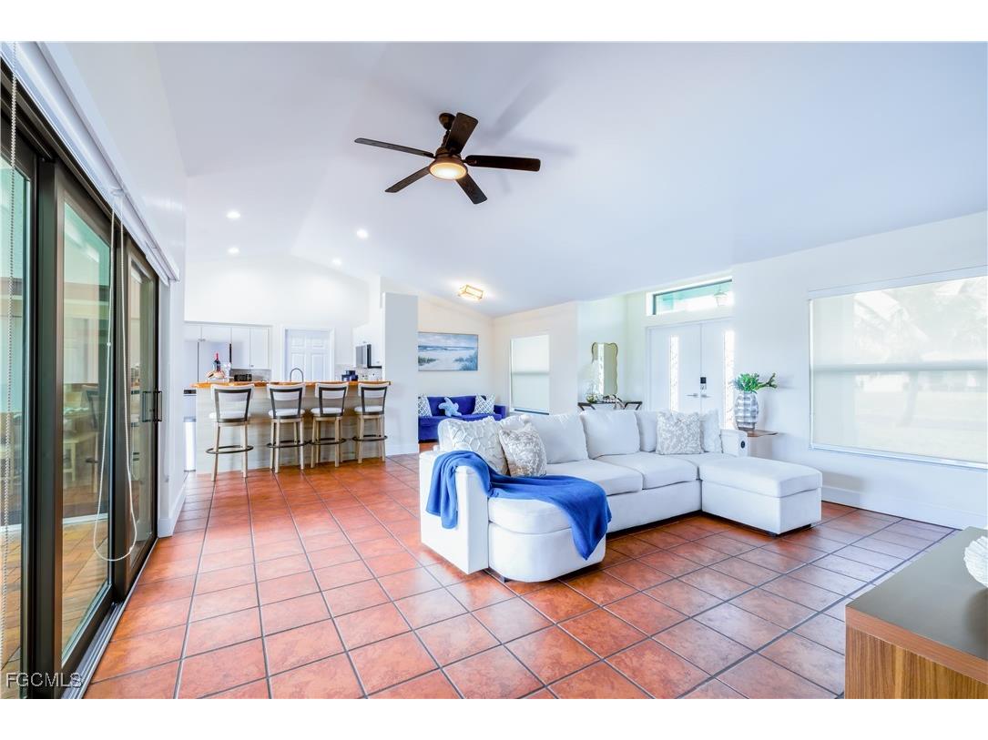 2724 SW 1st Terrace Cape Coral FL 33991 224098910 image6