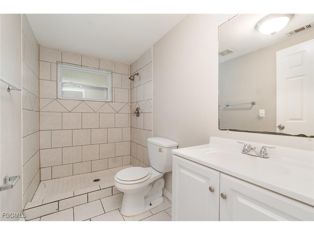 27245 Washington Street Punta Gorda FL 33983 2025004637 image13