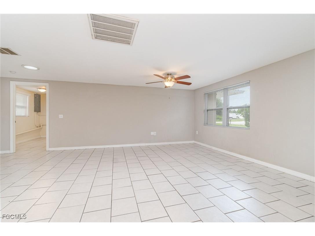 27245 Washington Street Punta Gorda FL 33983 2025004637 image3