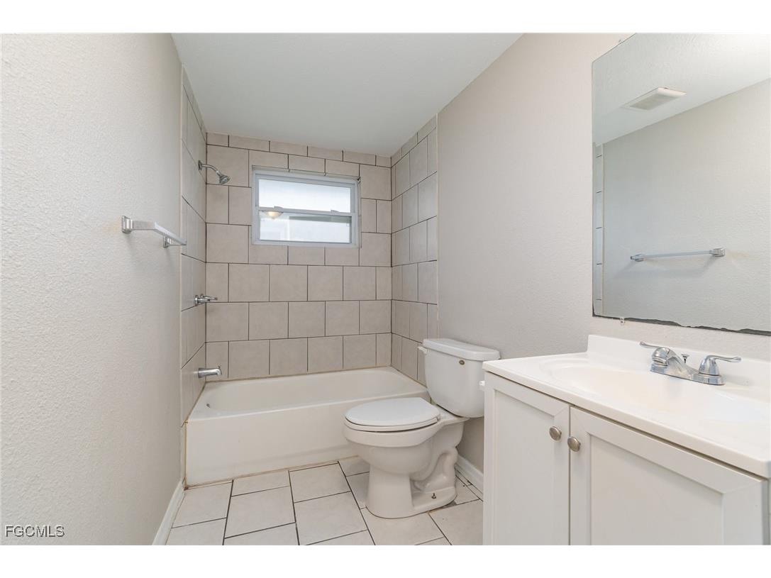 27245 Washington Street Punta Gorda FL 33983 2025004637 image9