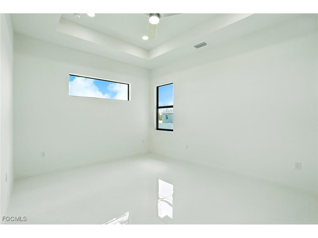 2725 Embers Parkway W Cape Coral FL 33993 2025003829 image14