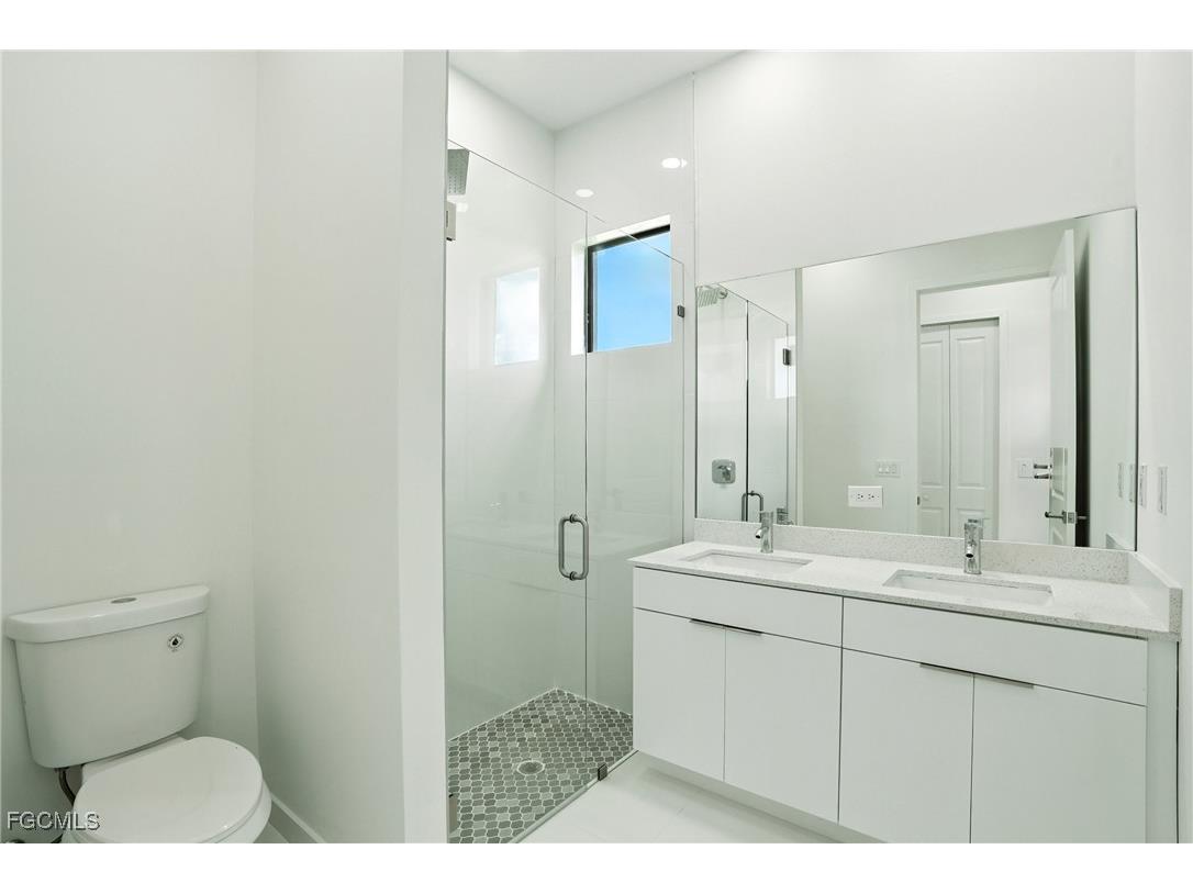 2725 Embers Parkway W Cape Coral FL 33993 2025003829 image17