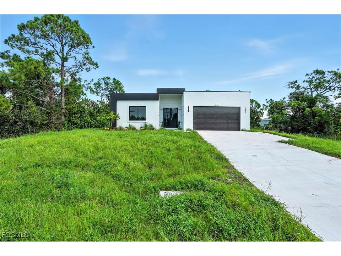 2725 Embers Parkway W Cape Coral FL 33993 2025003829 image2